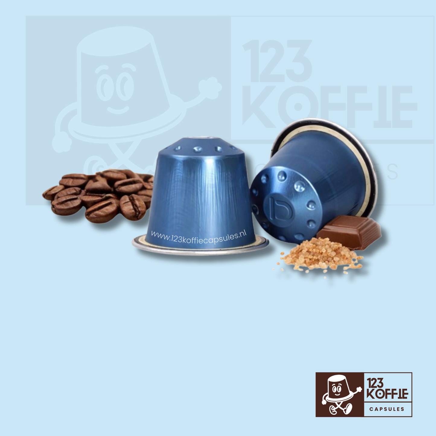 Twee Kimbo Decaffeinato koffiecapsules met koffiebonen, beeldend voor een zachte cafeïnevrije Italiaanse espresso